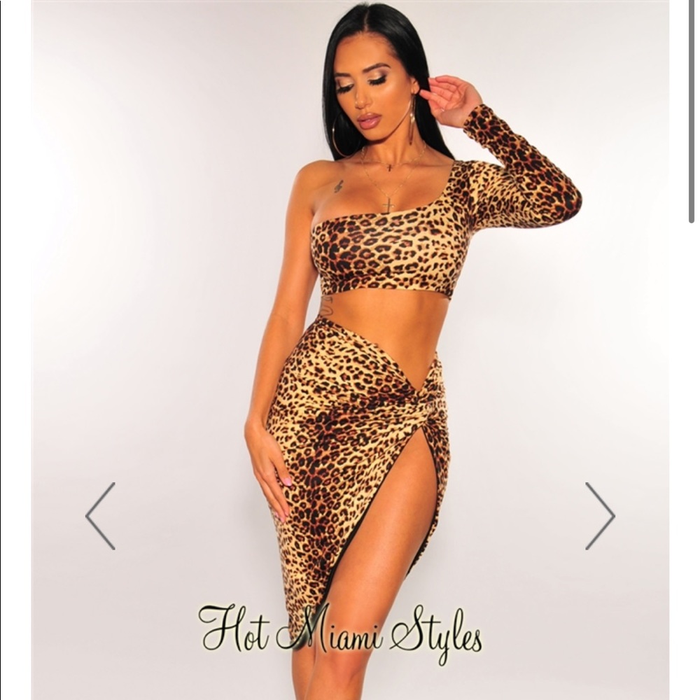 Leopard 2 Piece Set